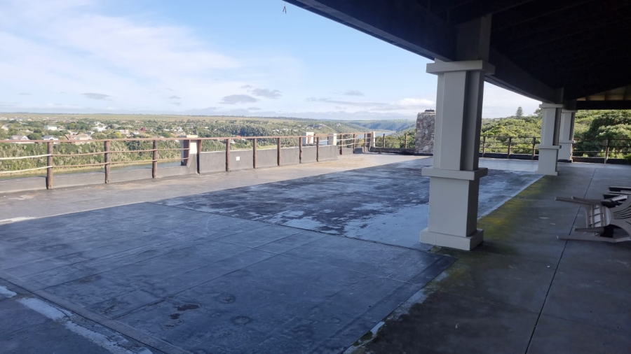 6 Bedroom Property for Sale in Merryhill Eastern Cape